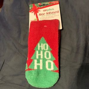 Aloe Infused Ultra Comfort Christmas Socks